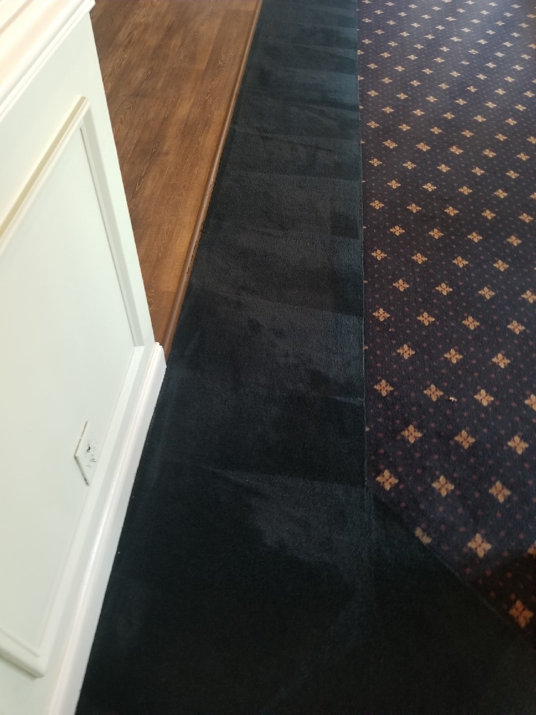 Banquet Room Border Color Change at a Gold Club in Richmond,  