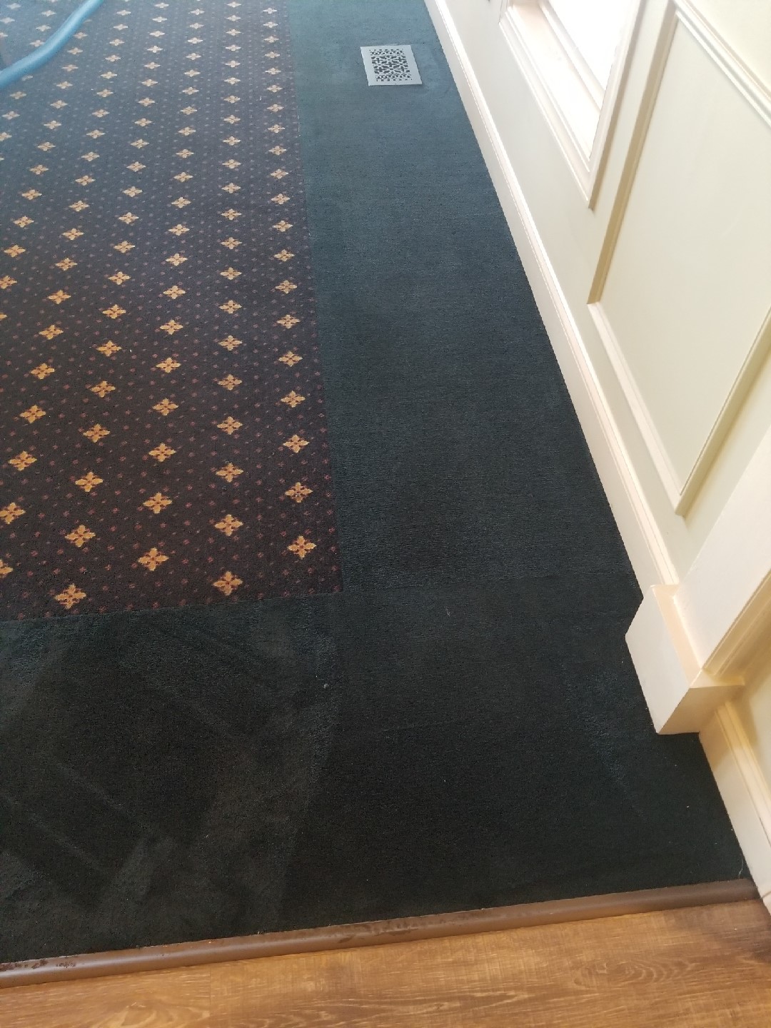 Banquet Room Border Color Change at a Gold Club in Richmond,  